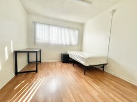 933 Grattan St #203A - Photo 1 of 1