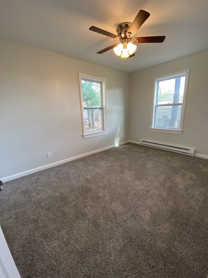 1875 Hanshaw Rd #NA - Photo 3 of 8