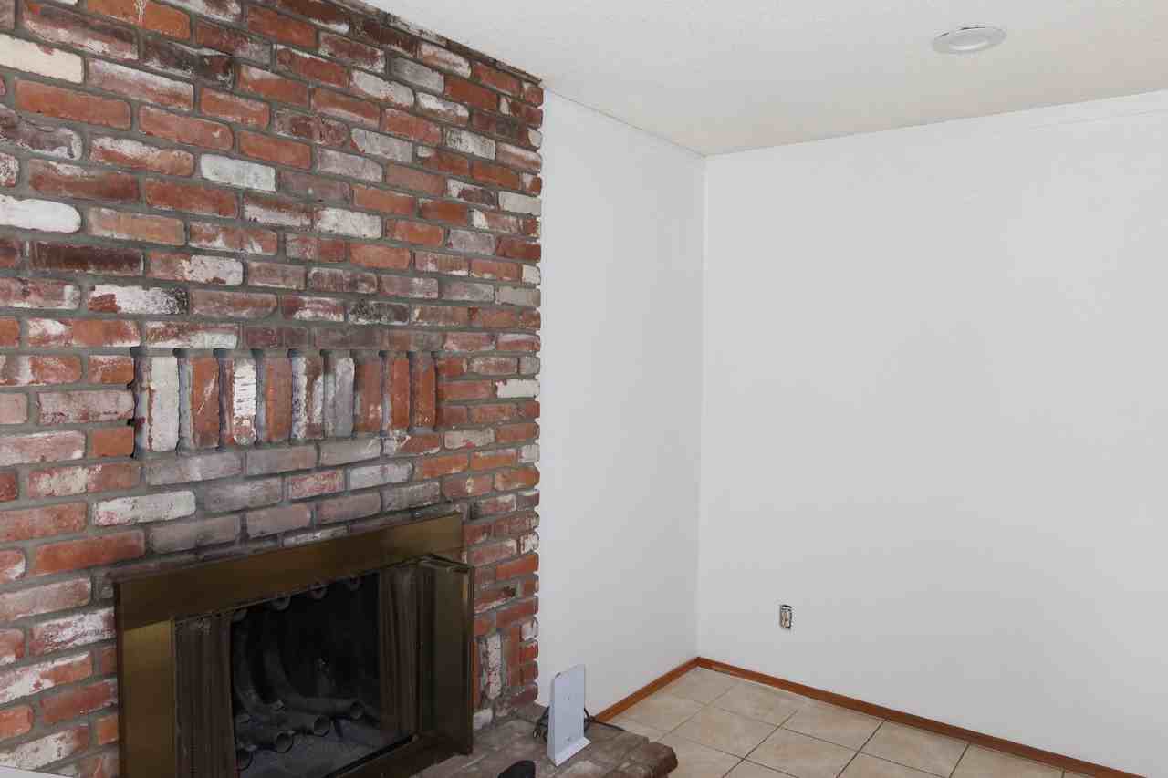 10359 Madrid Way #NA - Photo 2 of 7