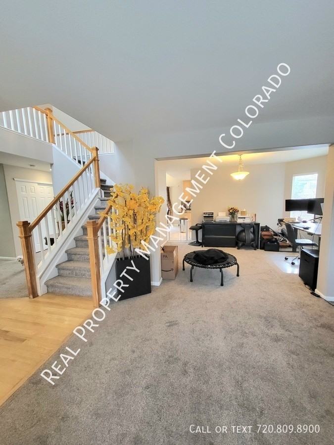 17765 E Oakwood Ln - Photo 3 of 29