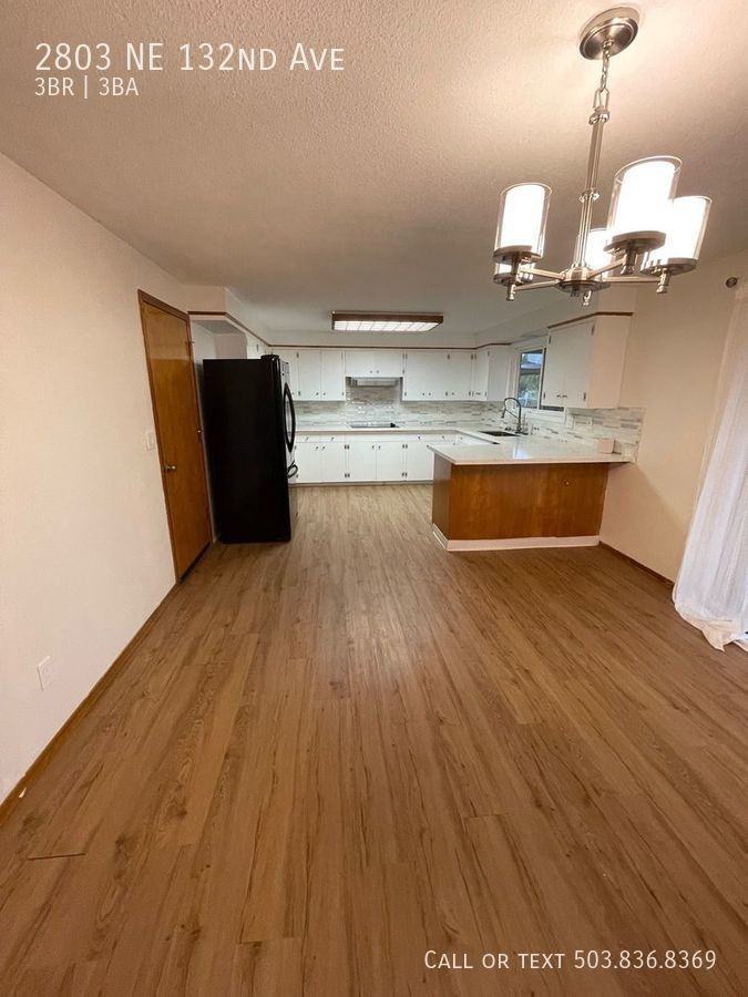 2803 Ne 132nd Ave - Photo 3 of 38