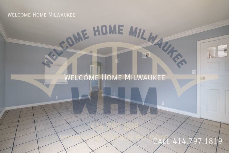 3457 N 58th St - Photo 3 of 10