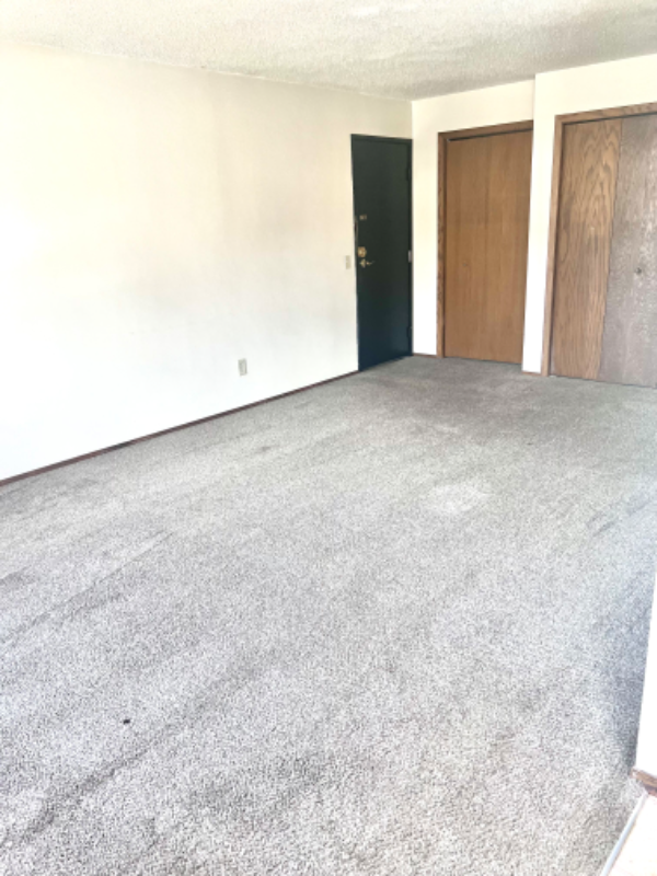 14635 Dodd Blvd - Photo 3 of 7