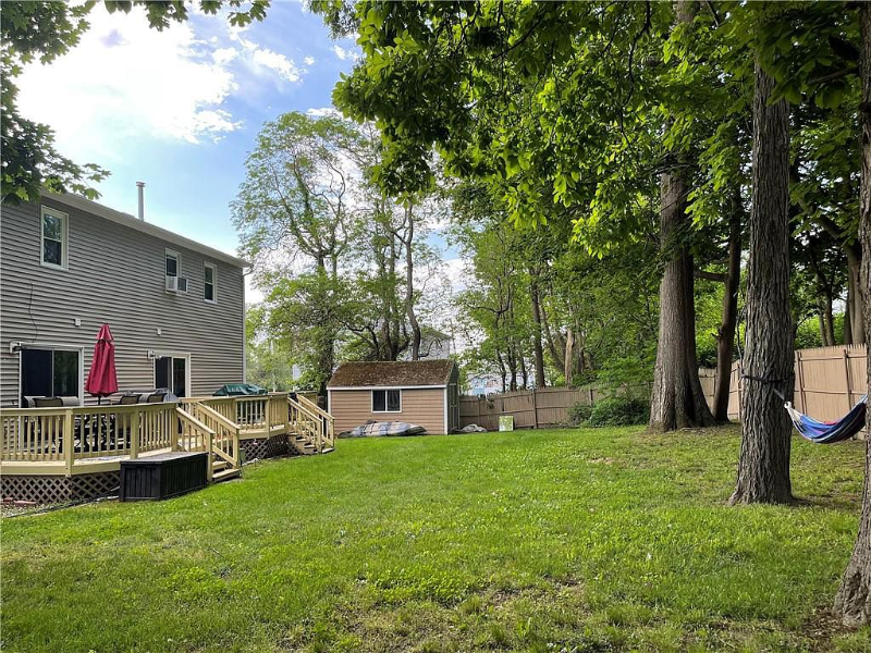 513 Tidewater Dr - Photo 2 of 12