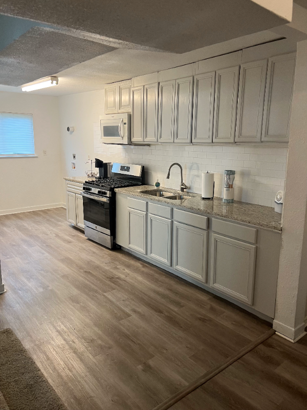 1339 W Ridgewood Ct #A