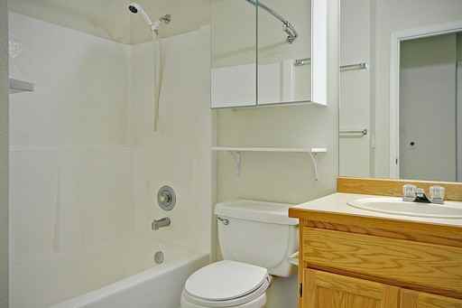 6350 24th Ave Sw #1 - Photo 7 of 26