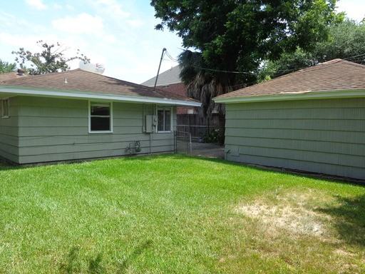 5111 Aspen St - Photo 2 of 19