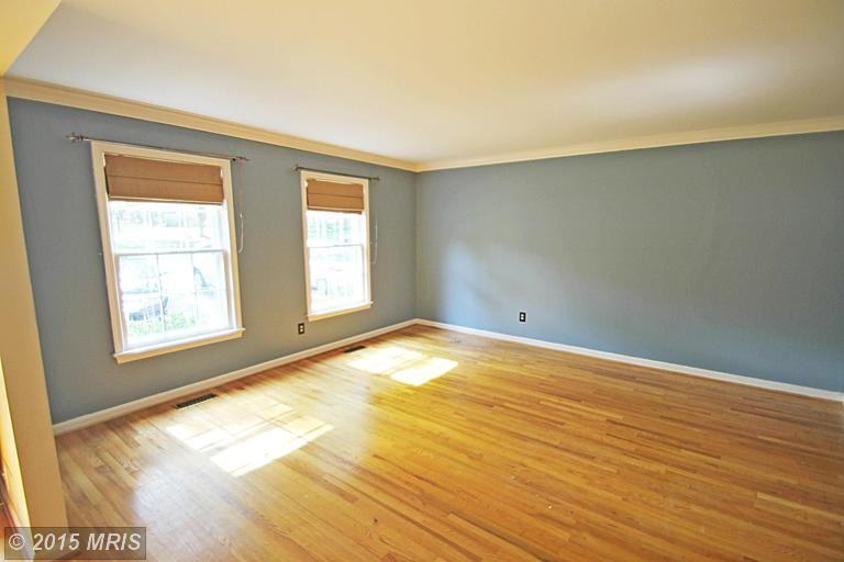 9253 Bailey Ln - Photo 2 of 30