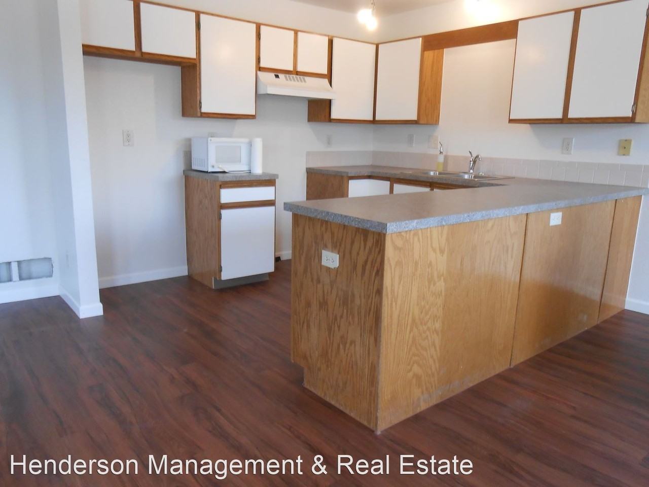 1603 Underhill Dr #4 - Photo 3 of 13