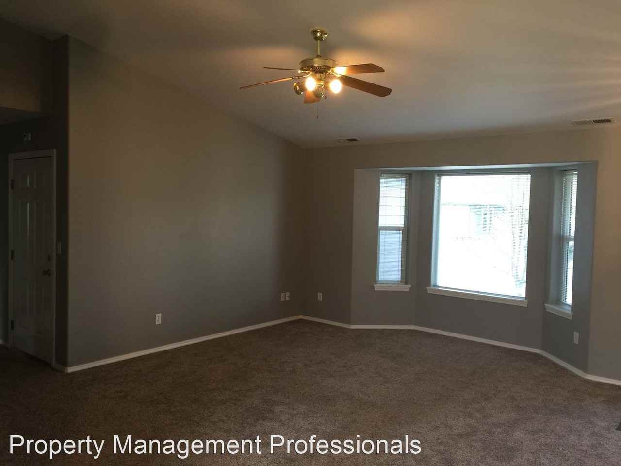 977 Tanager Way - Photo 3 of 12
