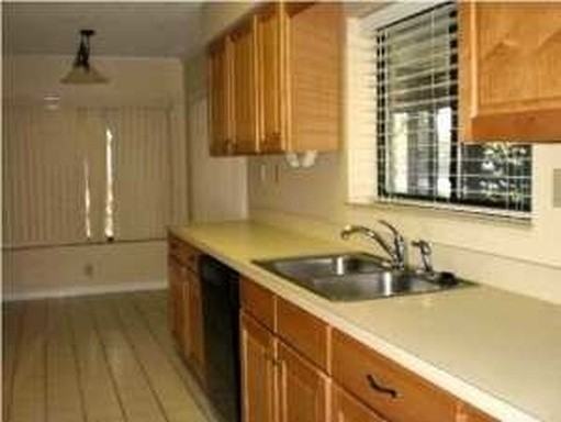 299 Briarwood Cir NW - Photo 2 of 6