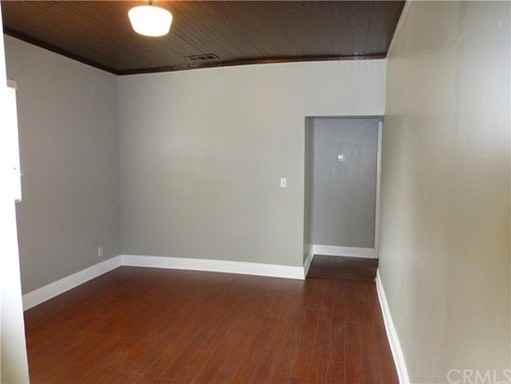 507 W State St - Photo 2 of 8