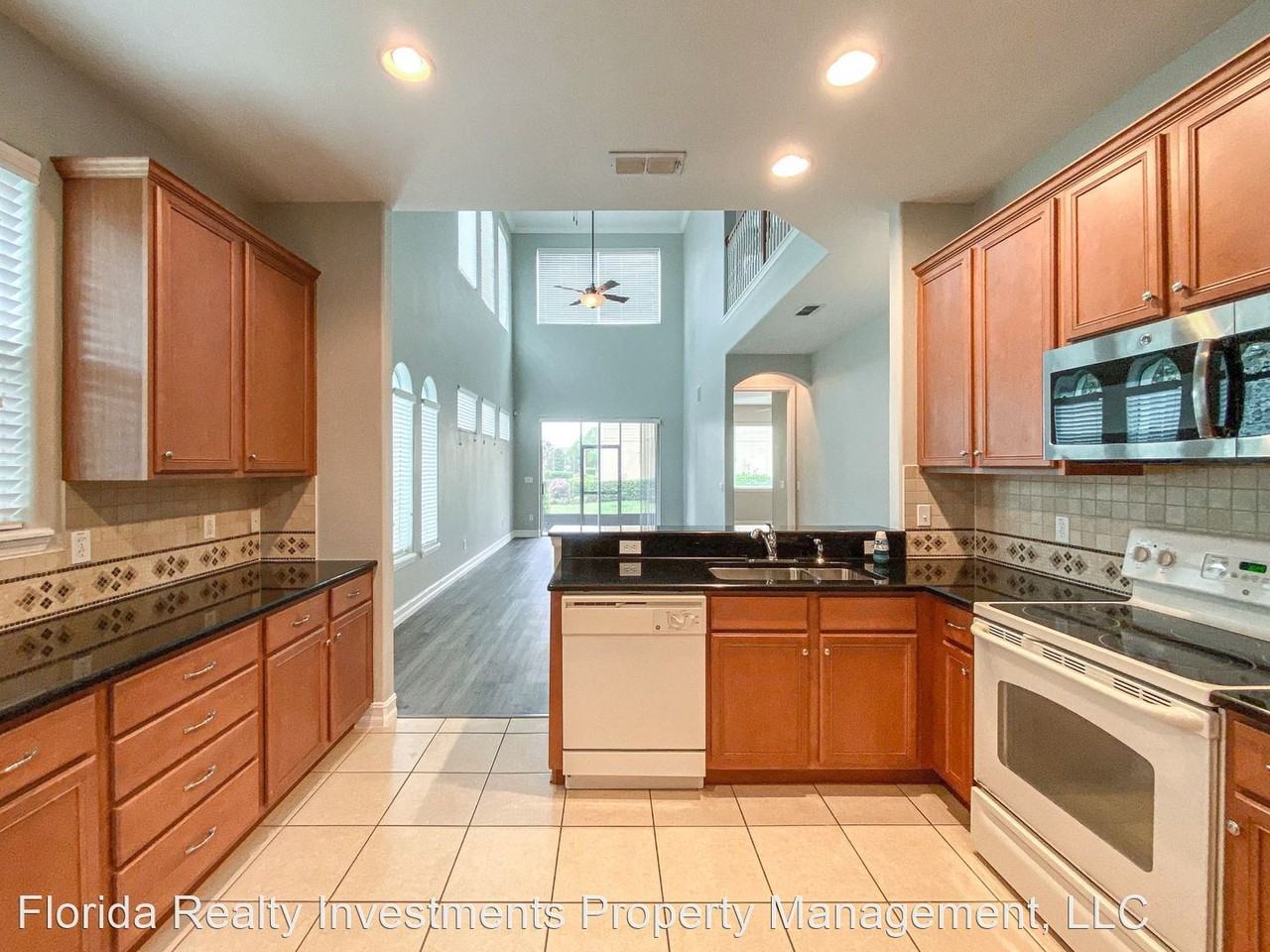 10138 Willow Grove Ct - Photo 2 of 42