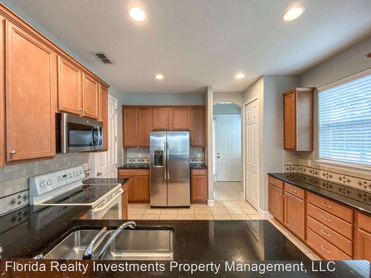 10138 Willow Grove Ct - Photo 3 of 42