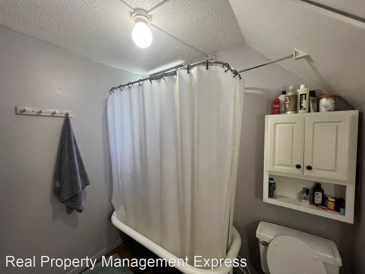 425-427 S Prairie Ave - Photo 2 of 8