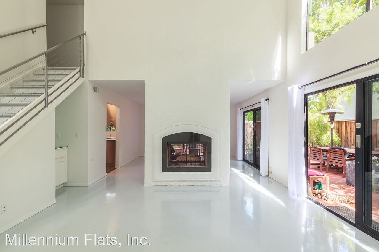 4037 Villa Vis - Photo 2 of 27