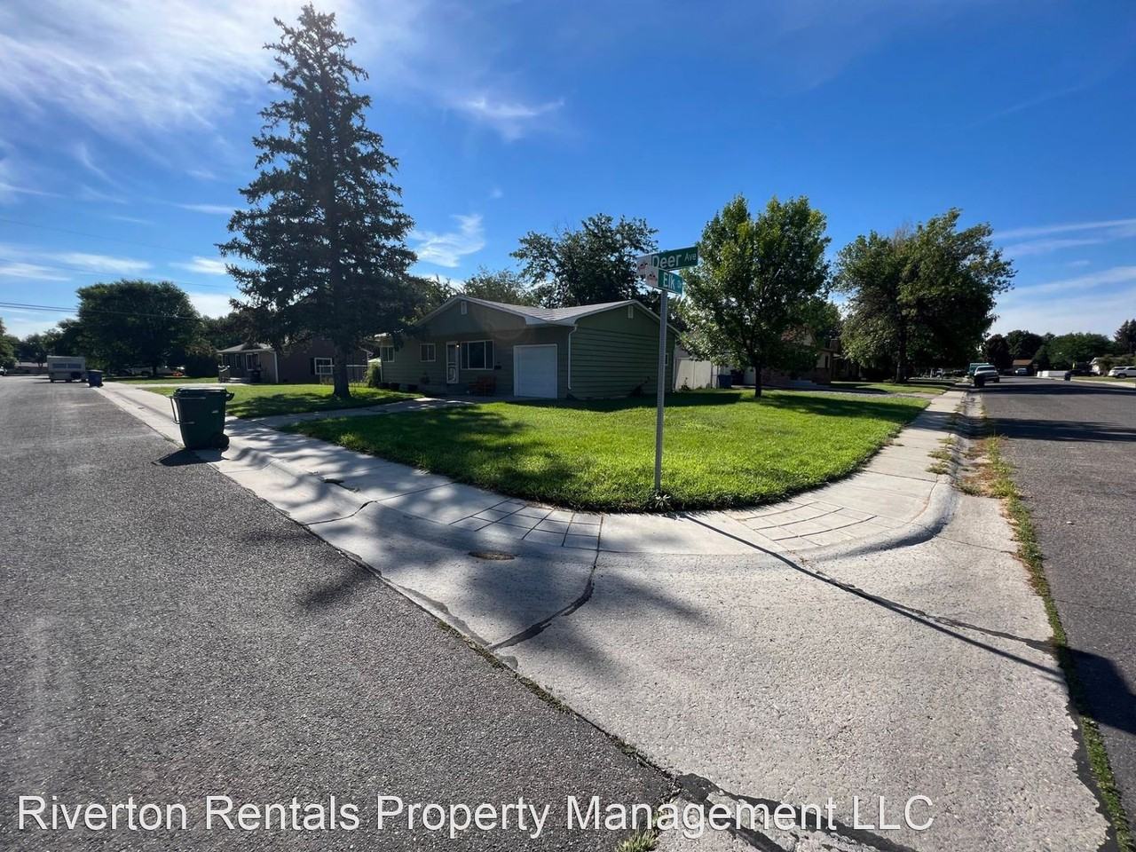 203 Deer Ave - Photo 3 of 50