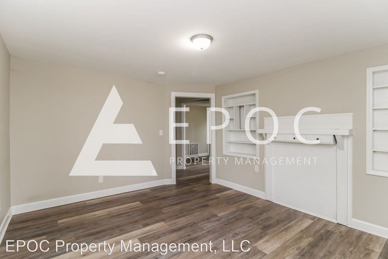 317 Wood St - Photo 3 of 16