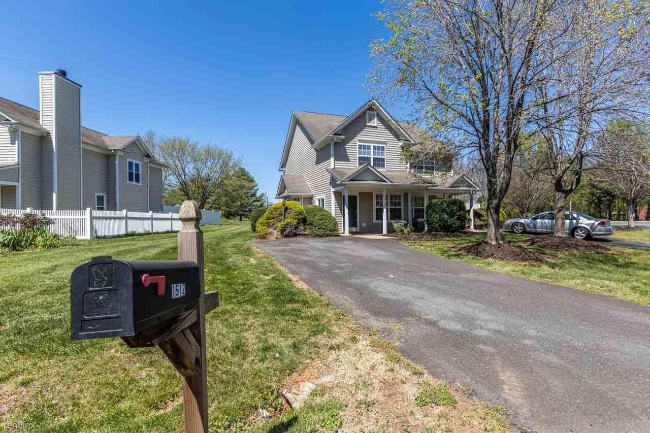 1512 & 1514 Wilton Farm Road - Photo 2 of 42