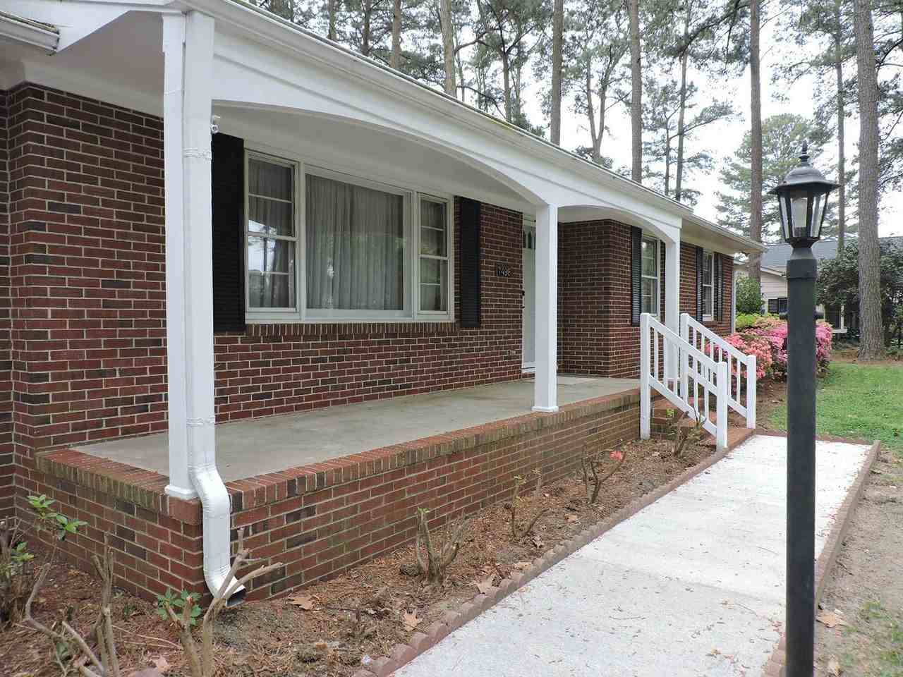 7498 Pinewood Cir - Photo 2 of 17