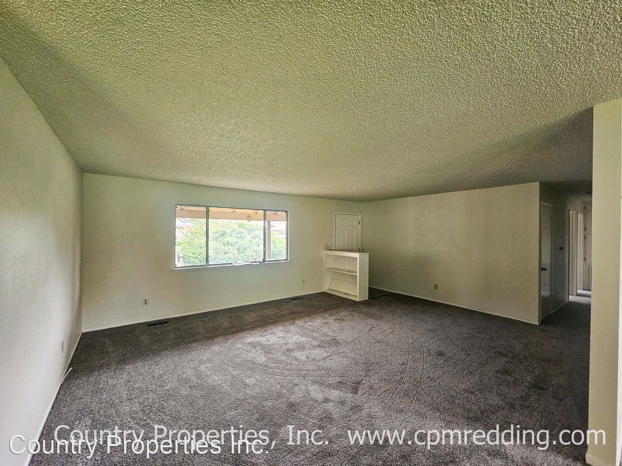19116 Shadow Ln - Photo 3 of 15