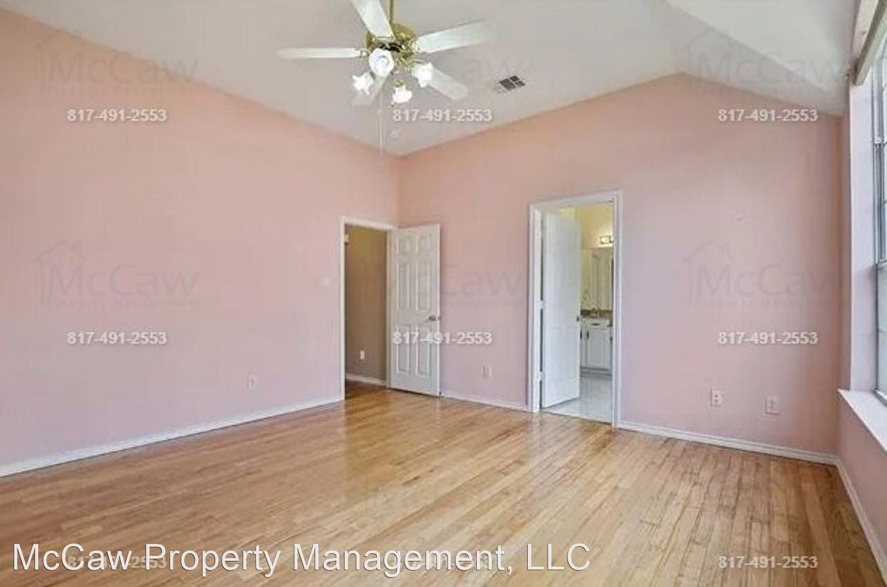 7720 Worthing St - Photo 3 of 12