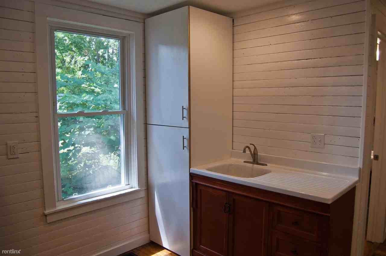 314 Park Pl - Photo 2 of 12