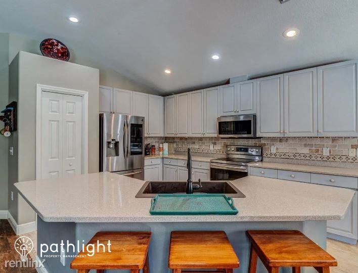 4432 Havelocke Dr - Photo 2 of 12