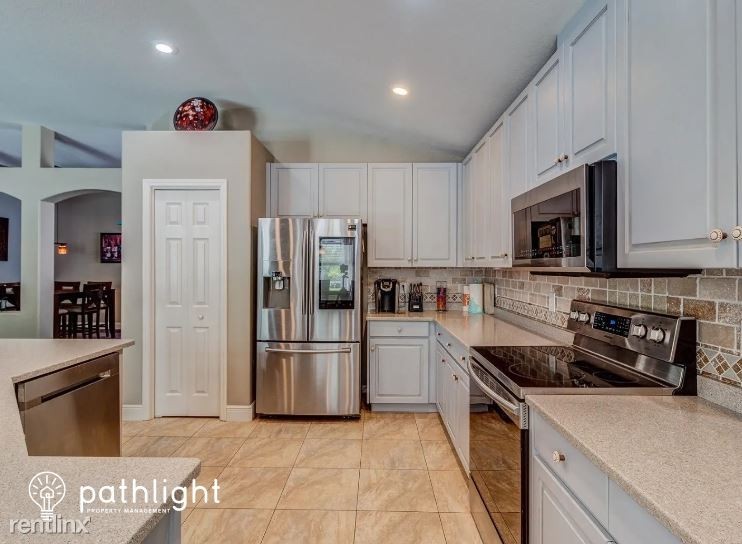 4432 Havelocke Dr - Photo 3 of 12