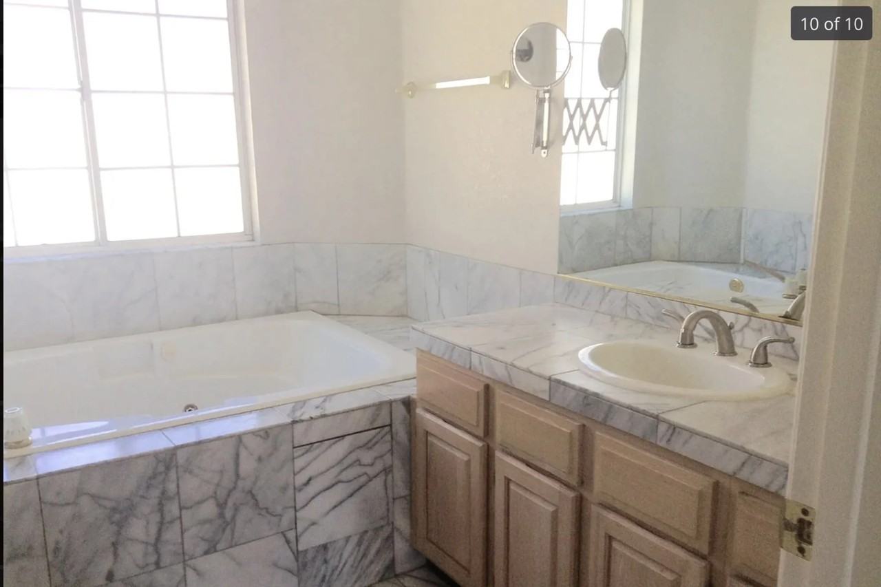 106 Dot Ave - Photo 2 of 7