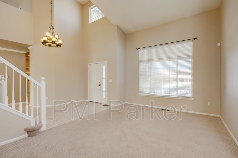 19016 E Bellisario Creek Pl - Photo 5 of 29