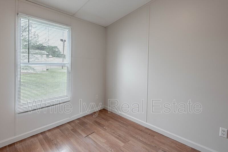 1961 Quality Blvd - Photo 2 of 18