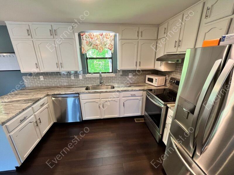 6658 Harrison Heights Dr - Photo 3 of 19