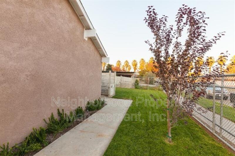 810 S Adler Ave - Photo 3 of 7