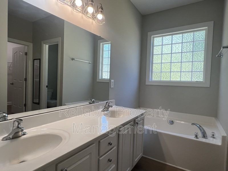 92 Bounty Cir - Photo 7 of 15