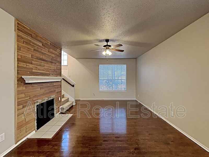 2006 Brook Mdw - Photo 3 of 21