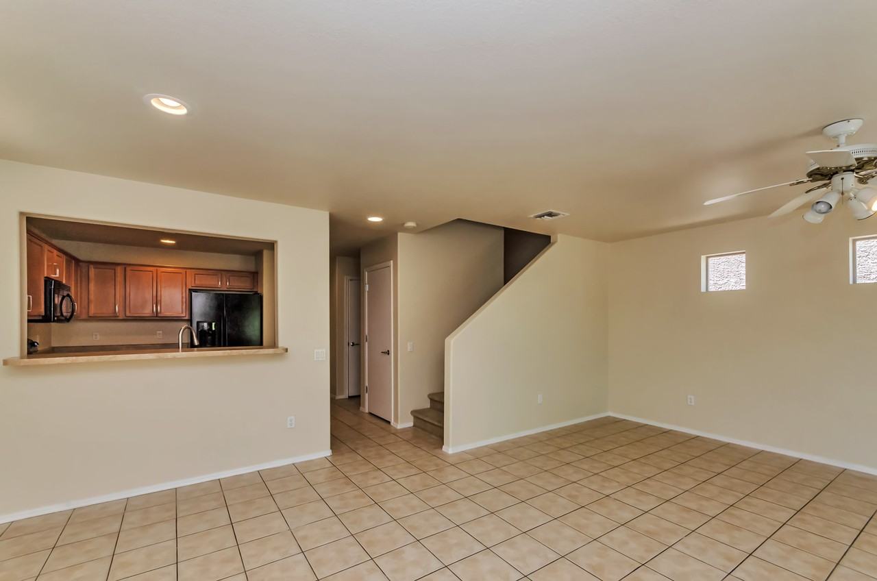 10645 E Singing Canyon Dr - Photo 4 of 26