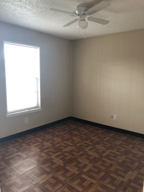 925 N 26Th St - Photo 3 of 5