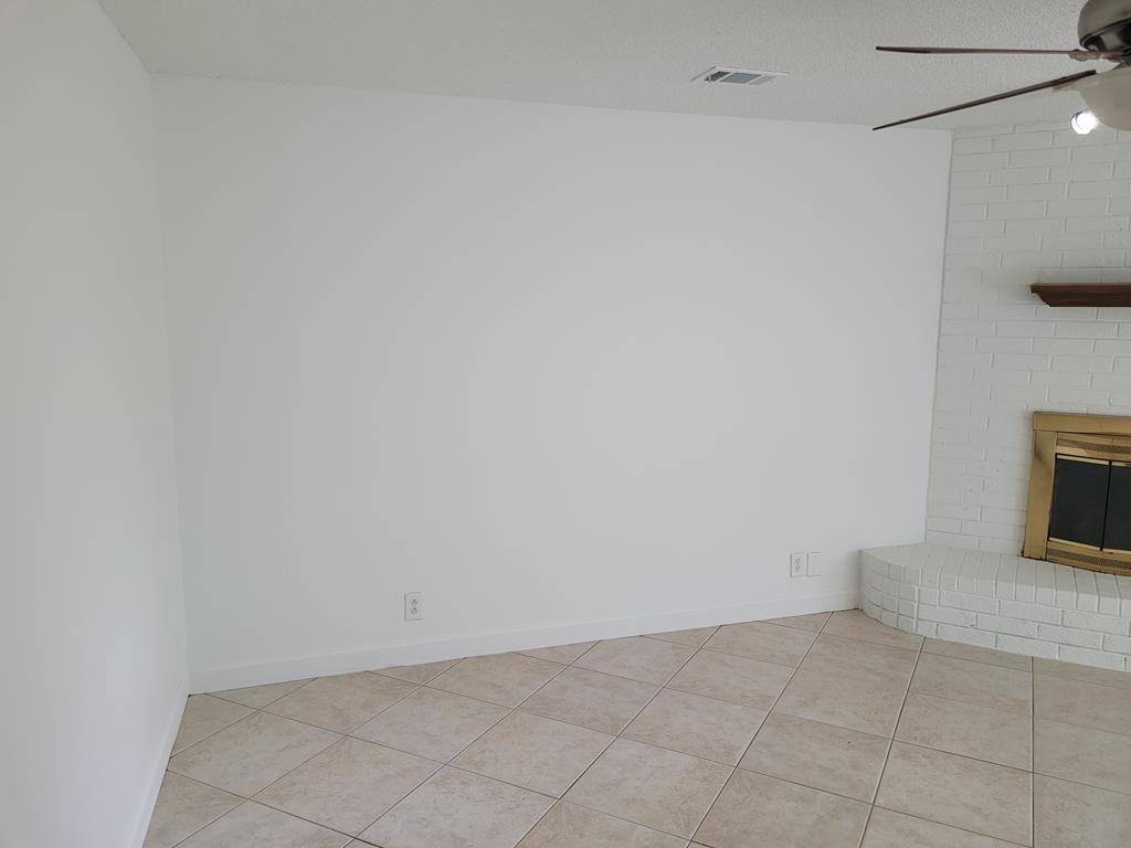 4731 Country Club Dr - Photo 3 of 25