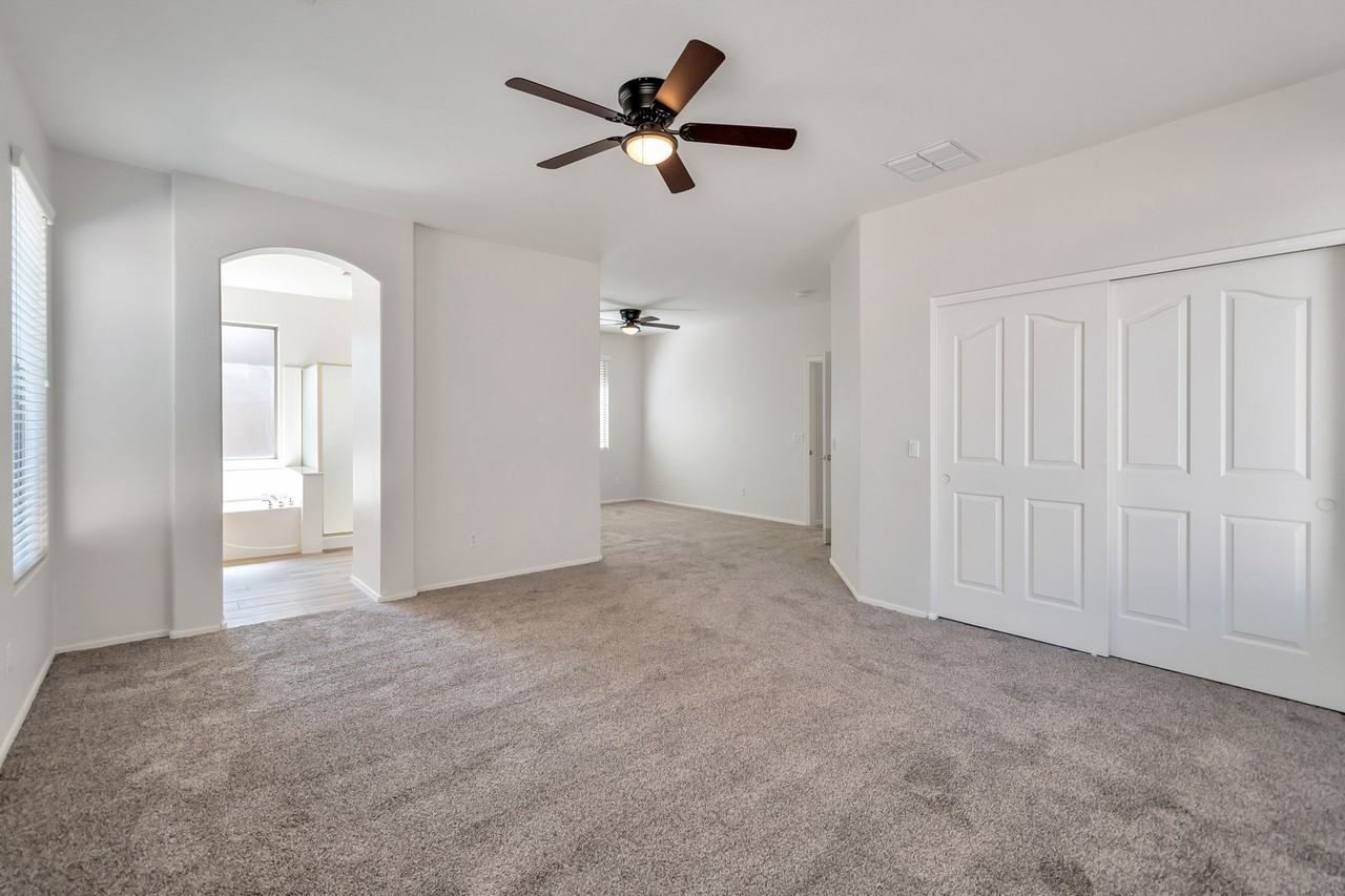 100 E Piccolo Ct - Photo 3 of 15