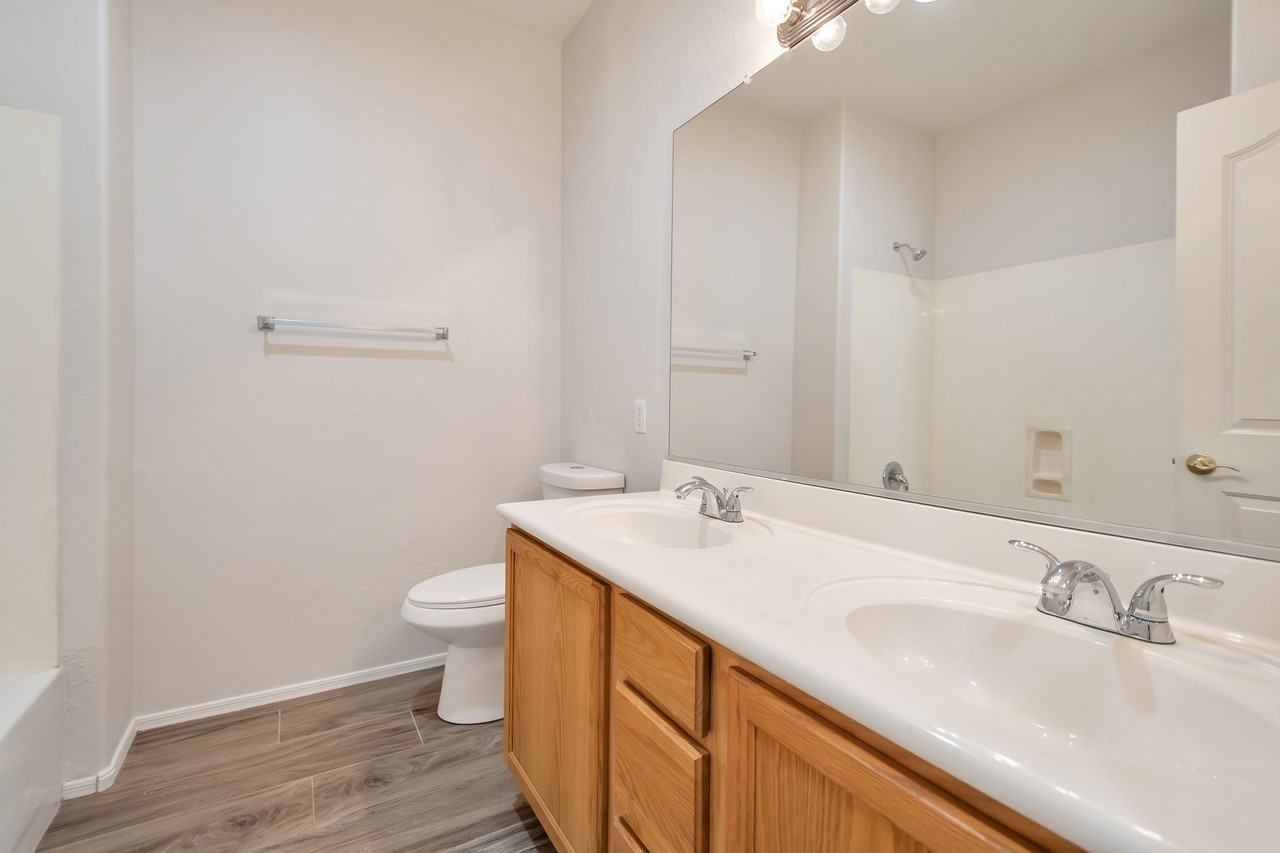 100 E Piccolo Ct - Photo 5 of 15