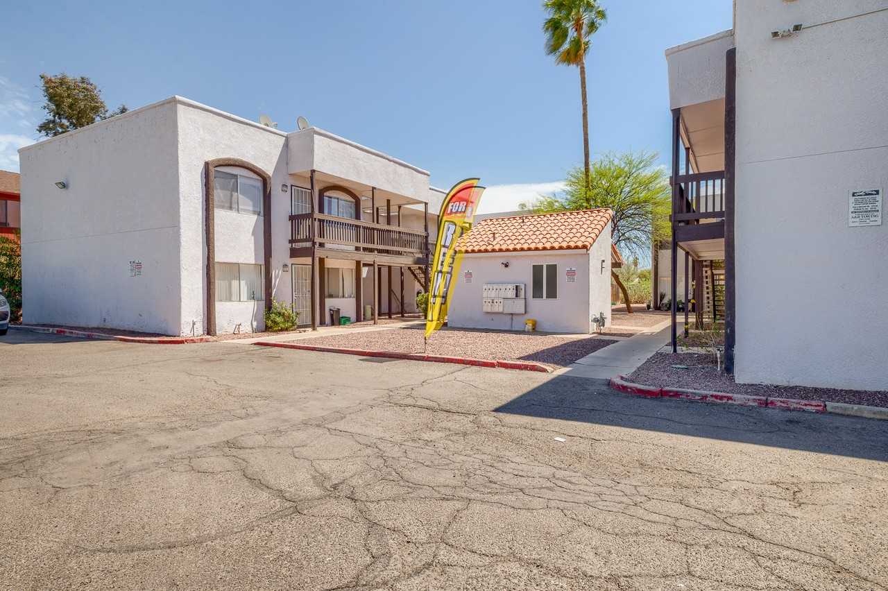 114 E Mohave Rd - Photo 2 of 23