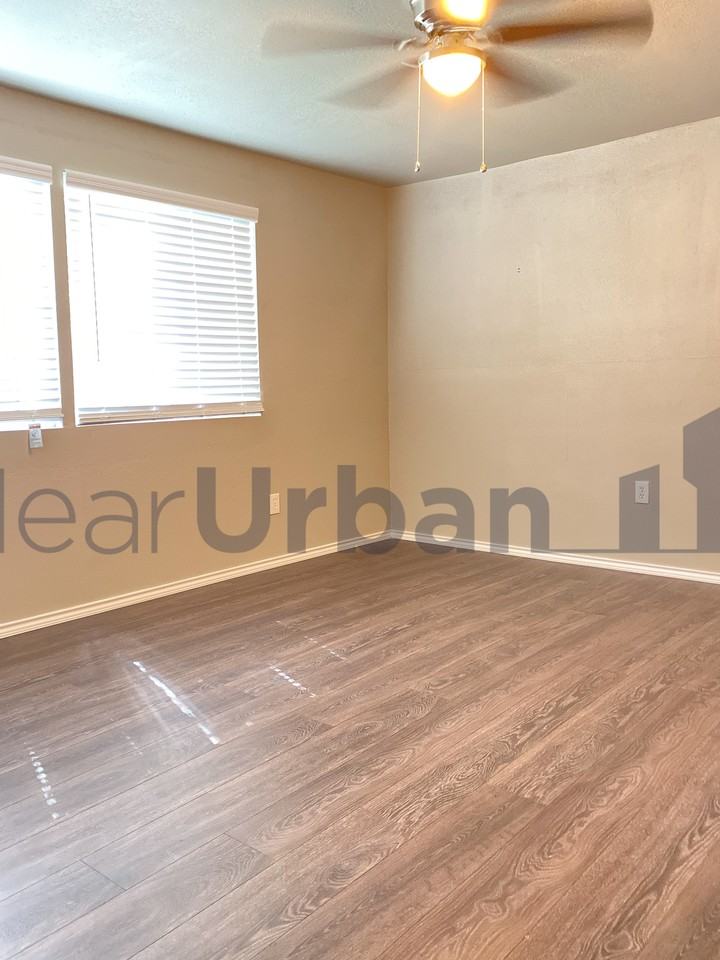 1507 Gorman - Photo 4 of 13