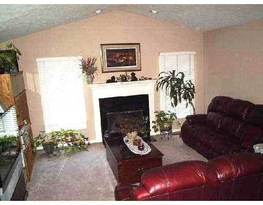 50627 Goldenview Dr - Photo 2 of 8