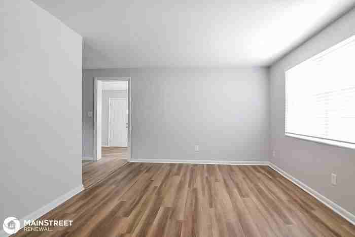 4707 Ashmore Dr - Photo 2 of 15