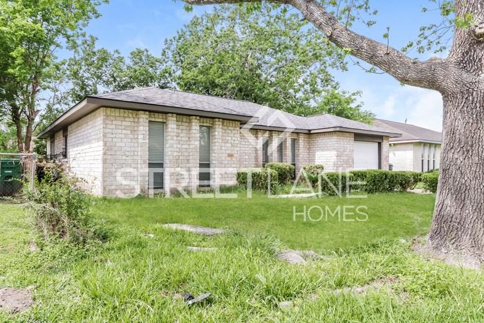 12614 Chiswick Rd - Photo 2 of 15