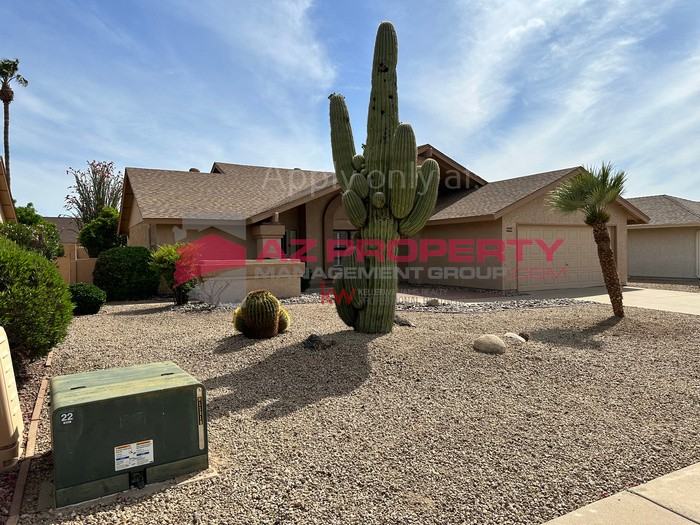 9803 W Kimberly Way - Photo 2 of 17