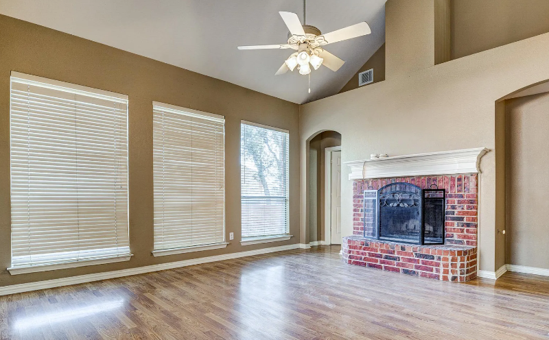 2916 Raven Cir - Photo 2 of 20