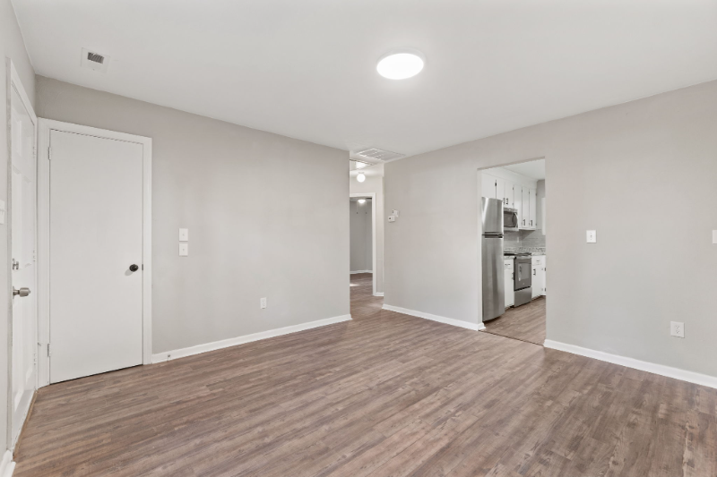 116 S Budding Ave #A - Photo 3 of 16