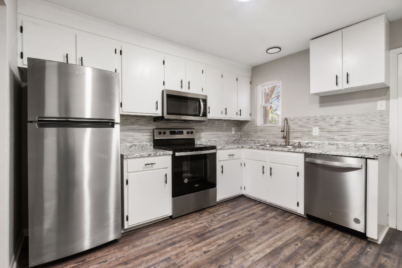 116 S Budding Ave #A - Photo 7 of 16